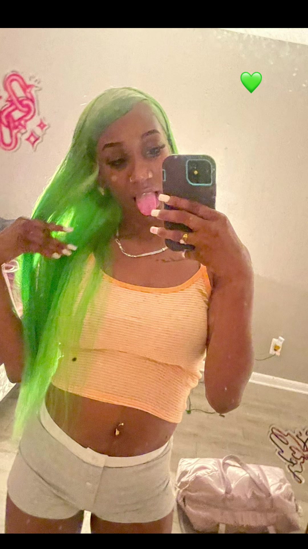@madebytinyy.__