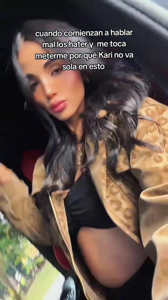 @karina García clip 💗