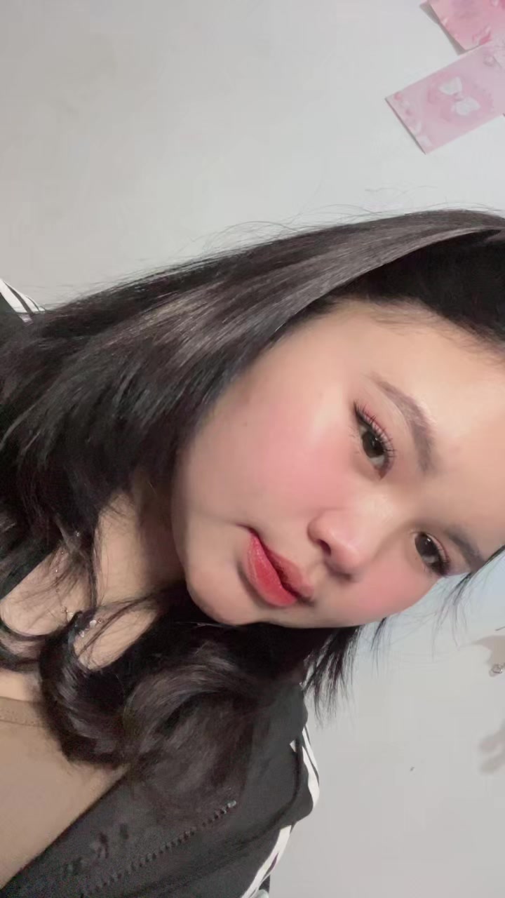 @Nisaa18