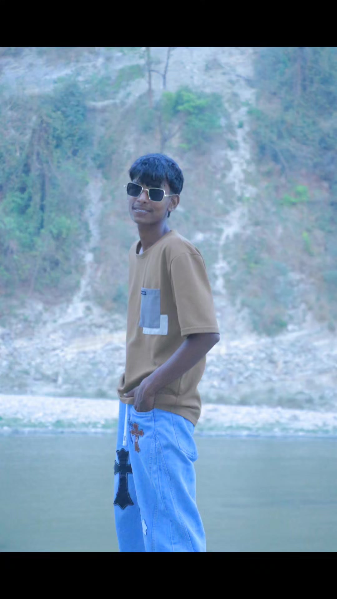 @Aalok jaiswal 18
