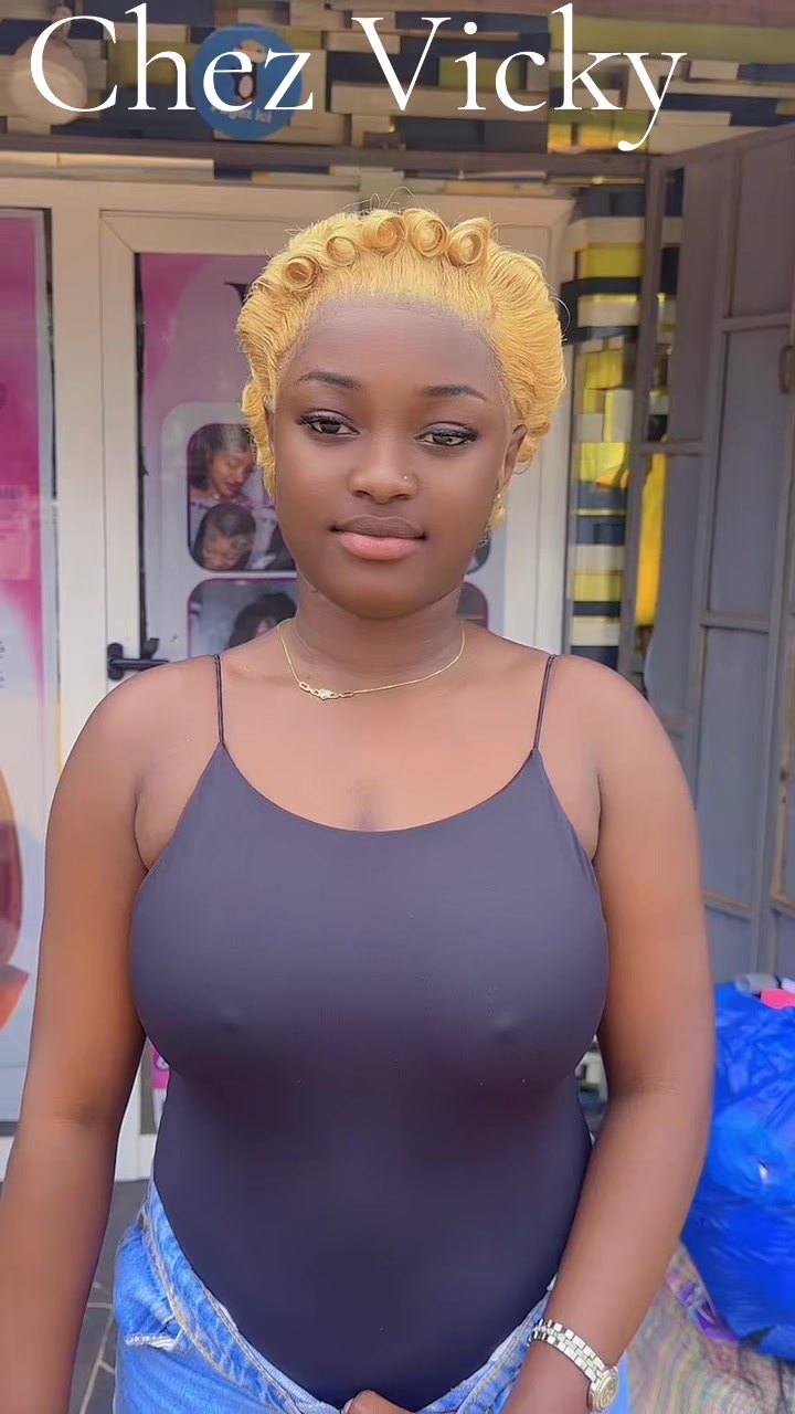 @Vicky beaut&eacute; 💆&zwj;♀️💇&zwj;♀️💅💄🥰