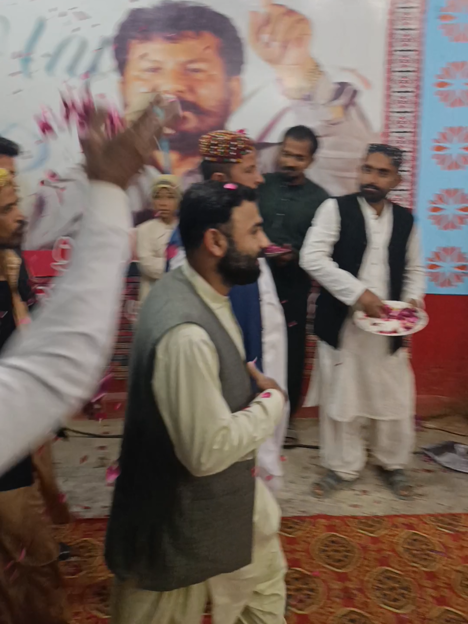@Ghullam Magsi