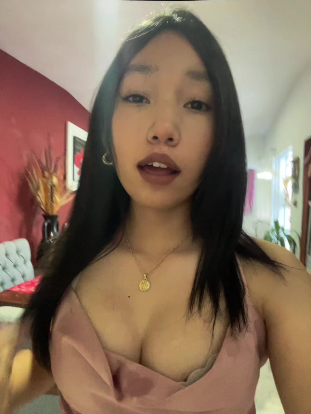 @🦦