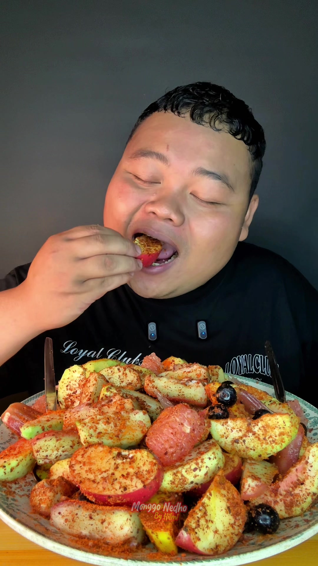 @Monggonedho
