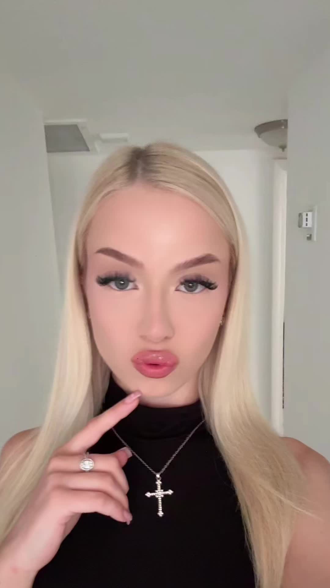 @Oleksandra🎀🧸