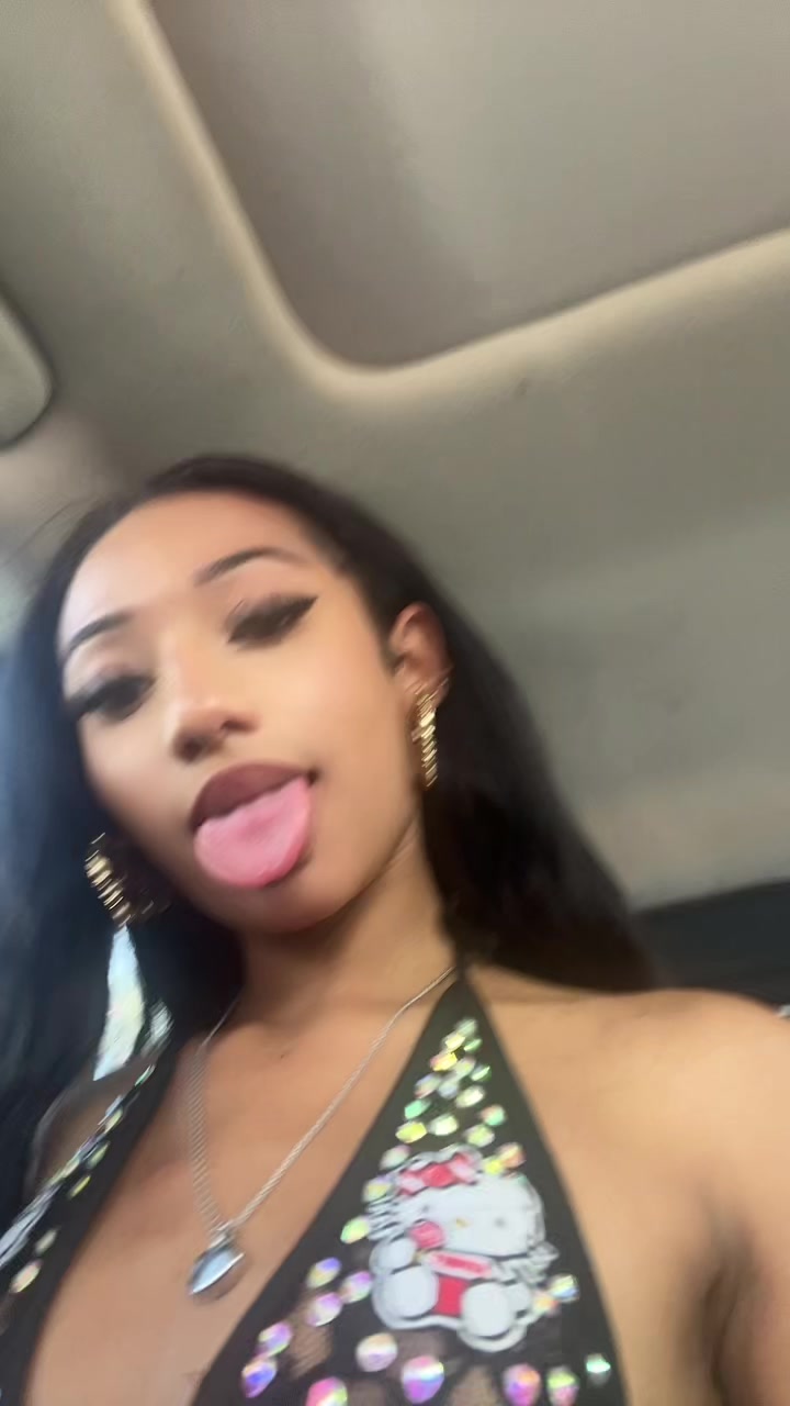 @Aniya Marie 🌈