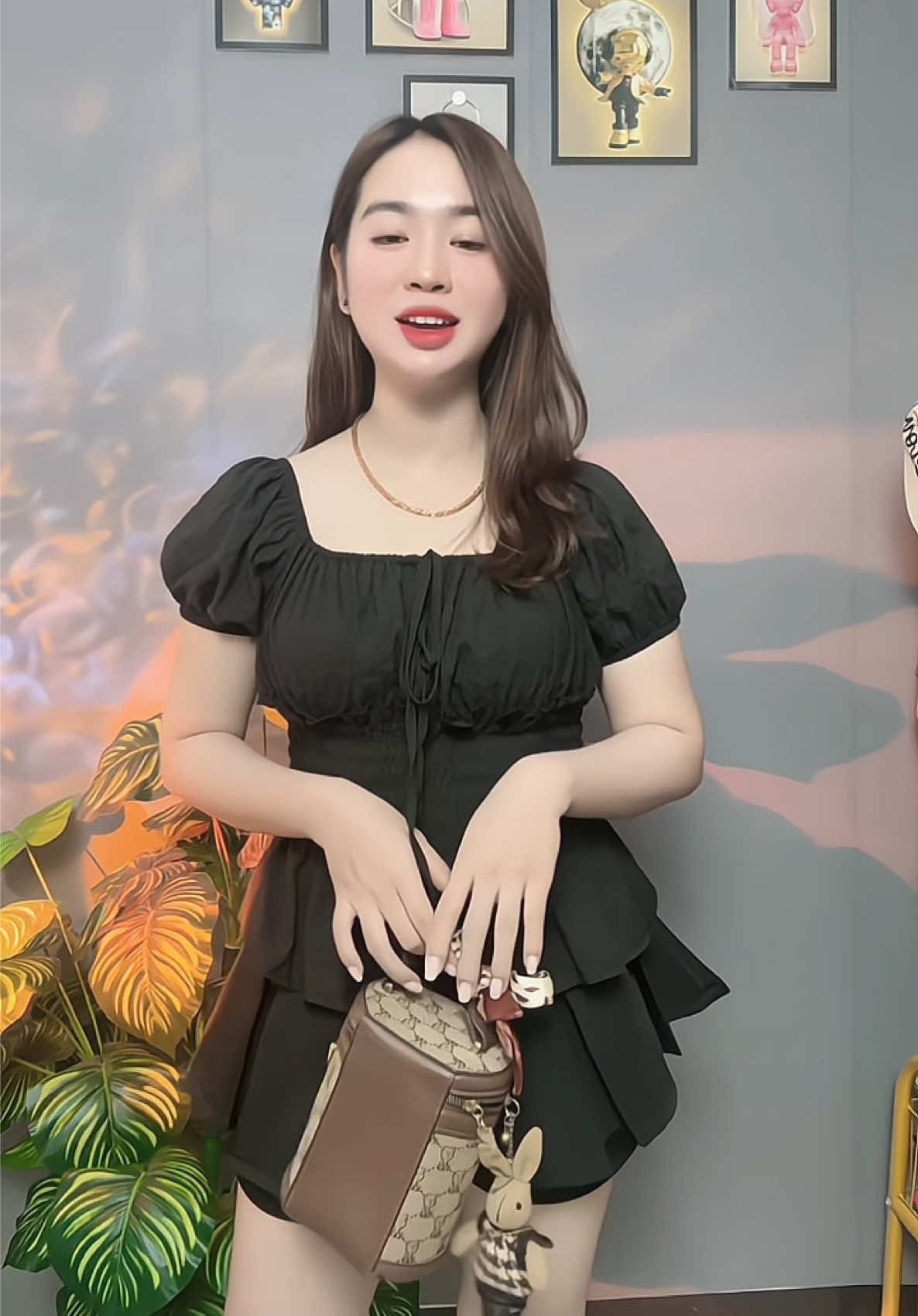 @Như &Yacute; Shop