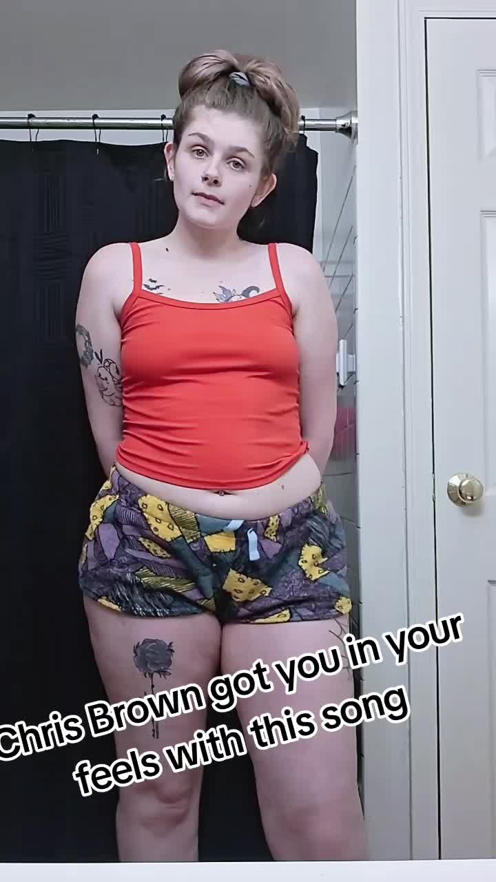 @Tay💜🖤