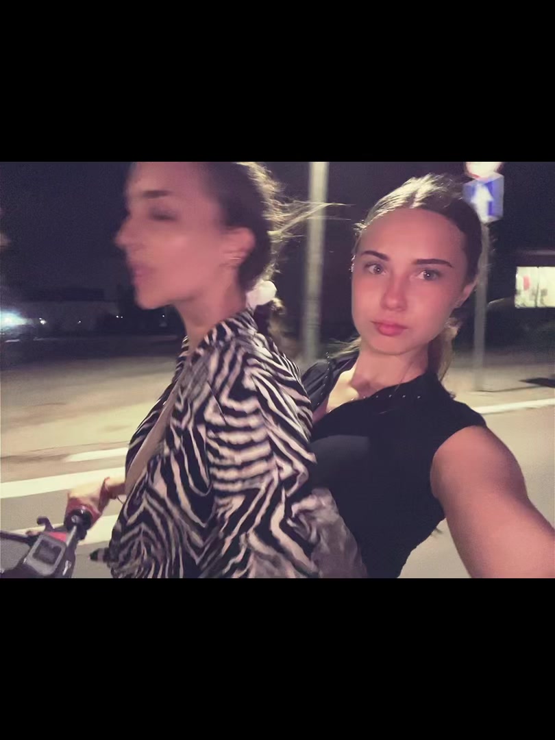 @alyak977
