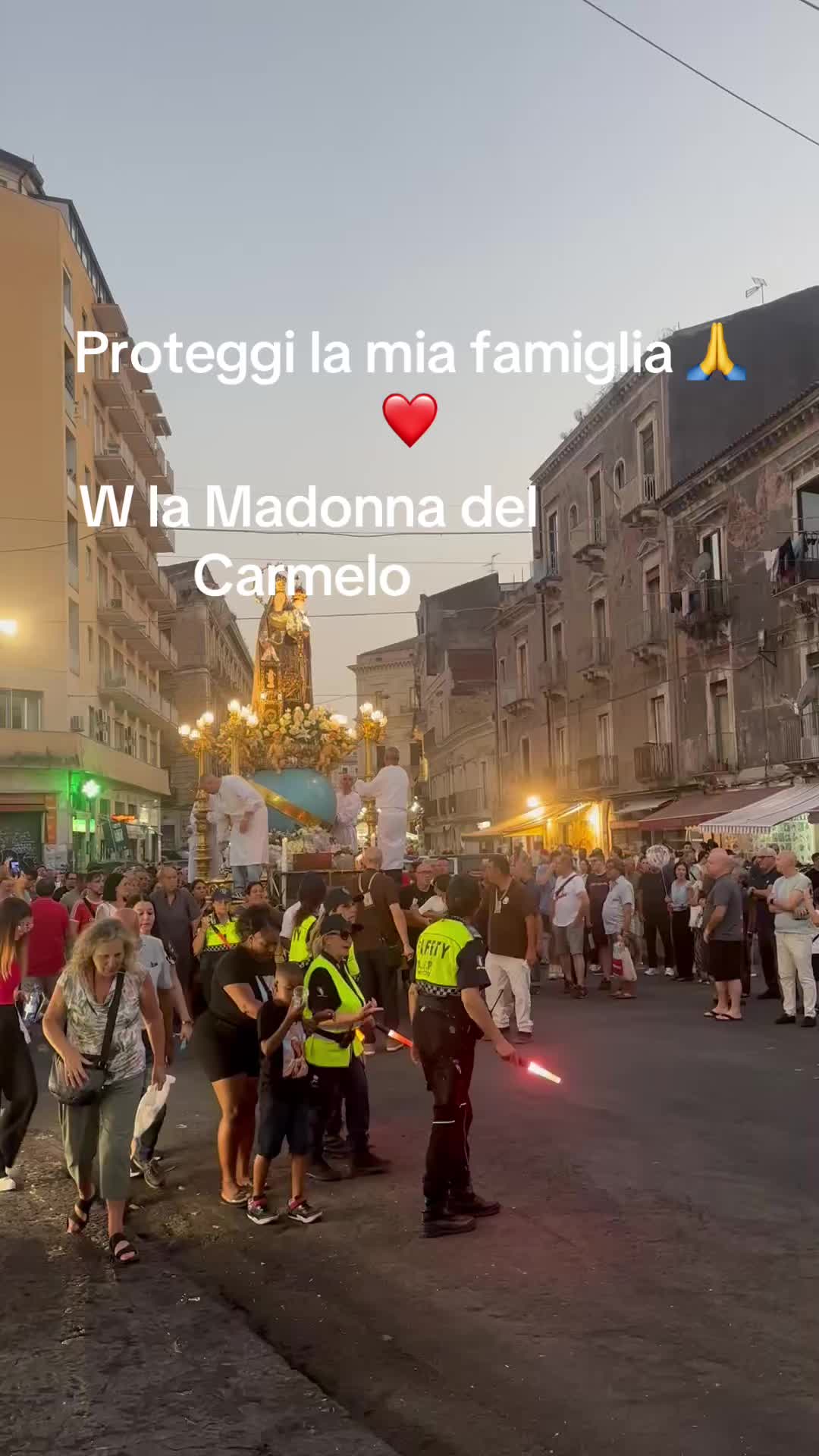 @EmanuelaAlessandro F