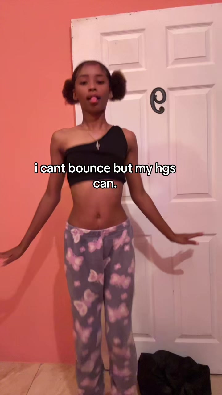 @𝓩𝖔𝖒𝖇𝖎𝖊🧟♀️