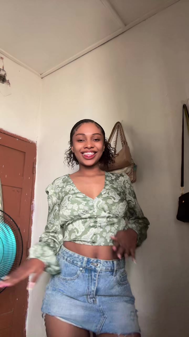 @Cat