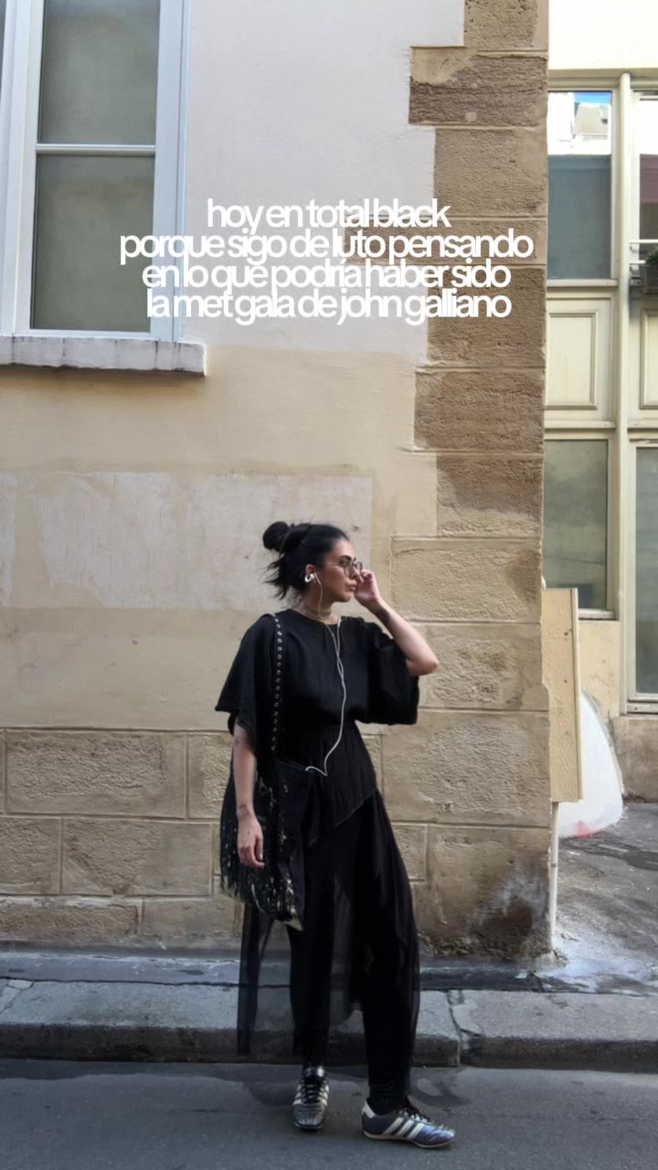 @Ana Lucía ⎕🍸💬