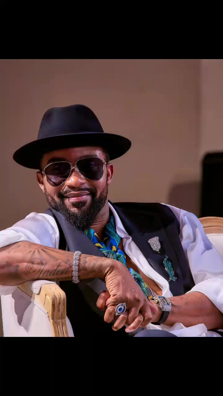 @FallyIpupa
