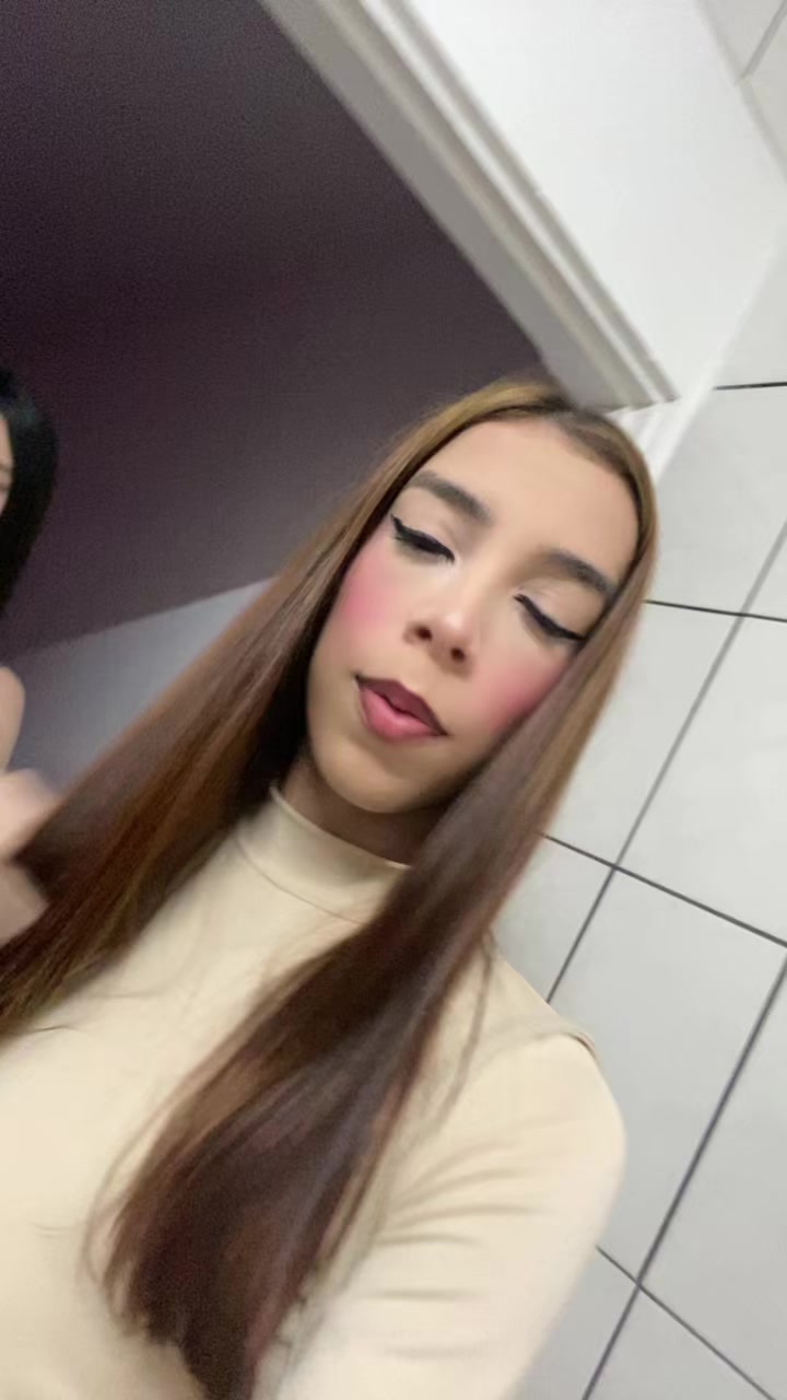 @JÚLIA GABRIELY