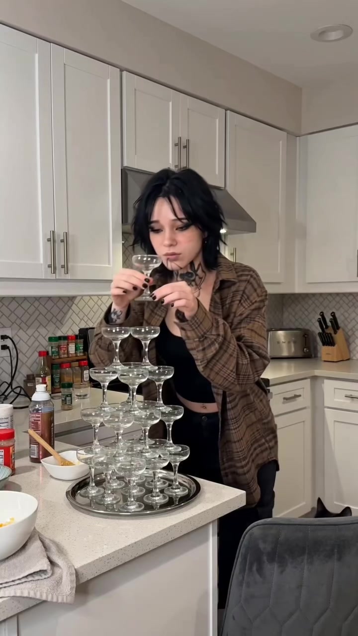 @Evelyn