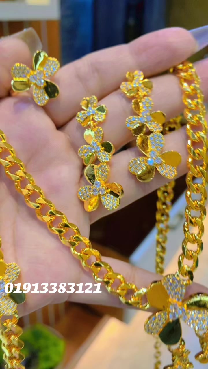 @labonyasfashion&jewellery