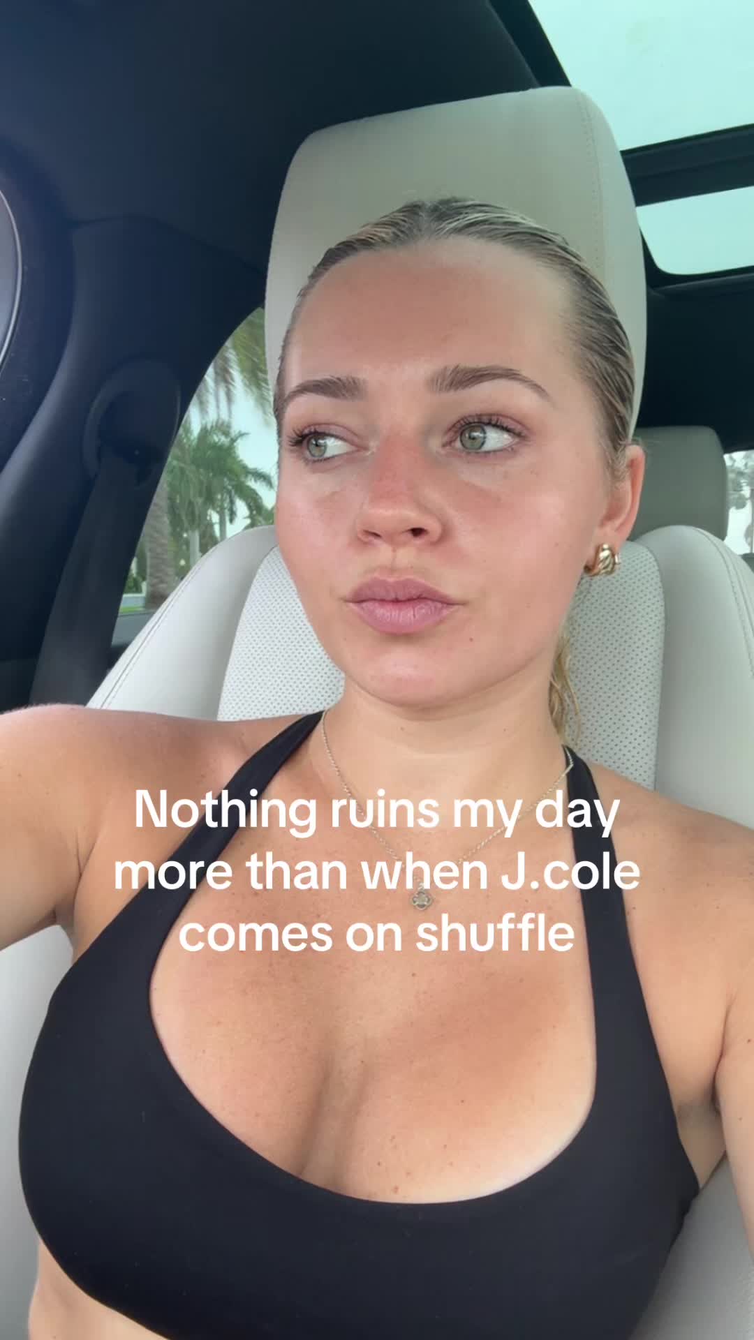 @Emniccolee