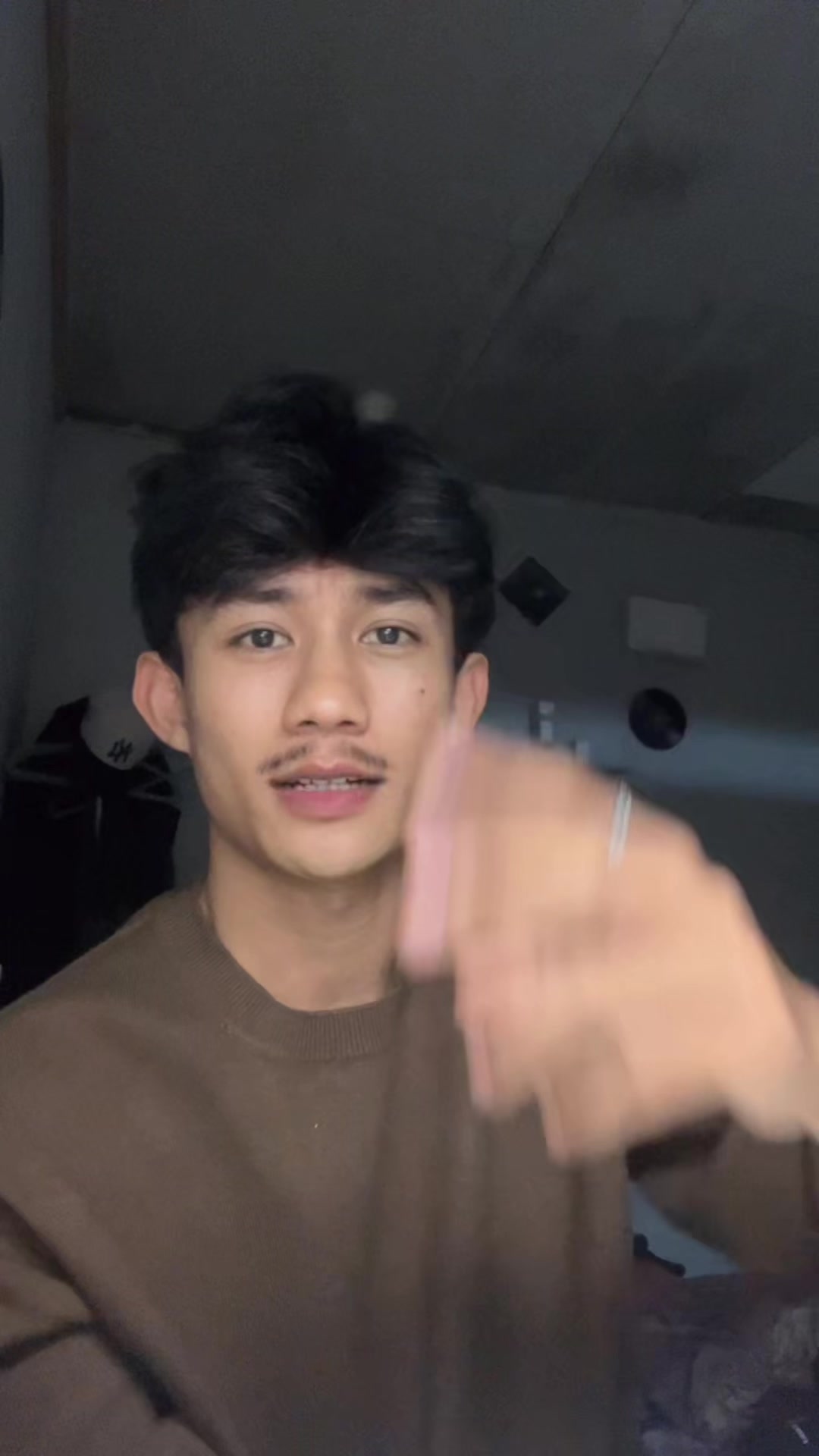 @Russliiiii