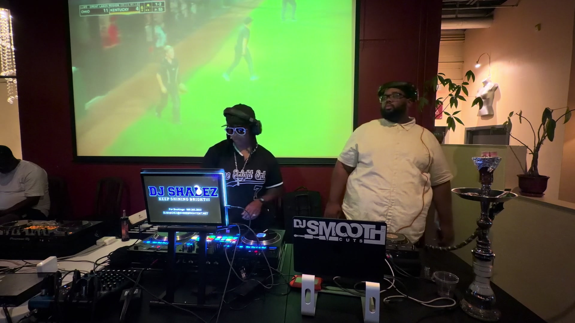 @DJShadez