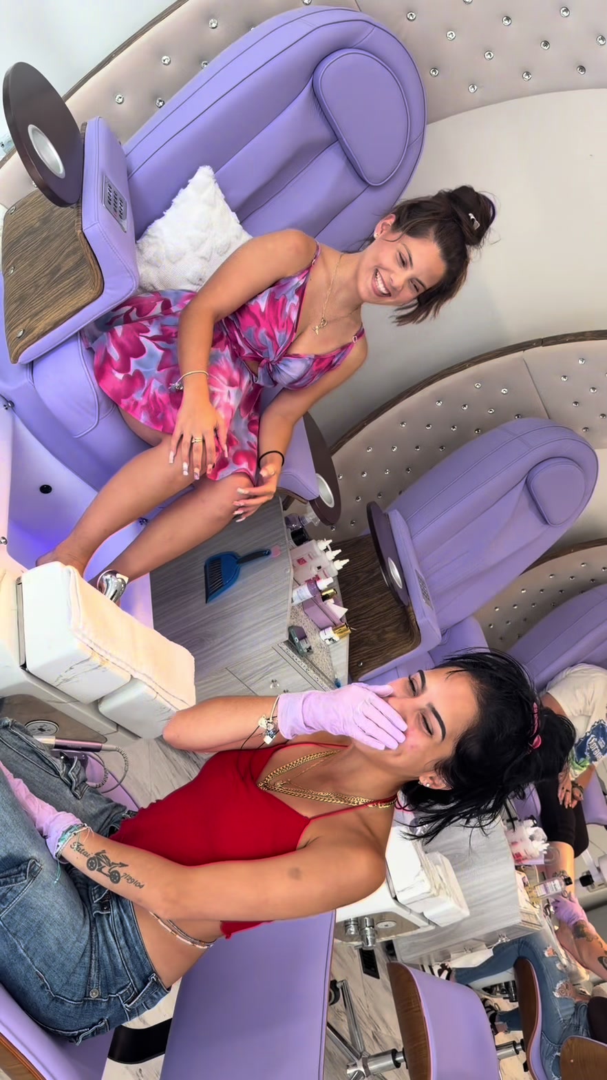 @502/812 Nail Tech KY 💜 Bella