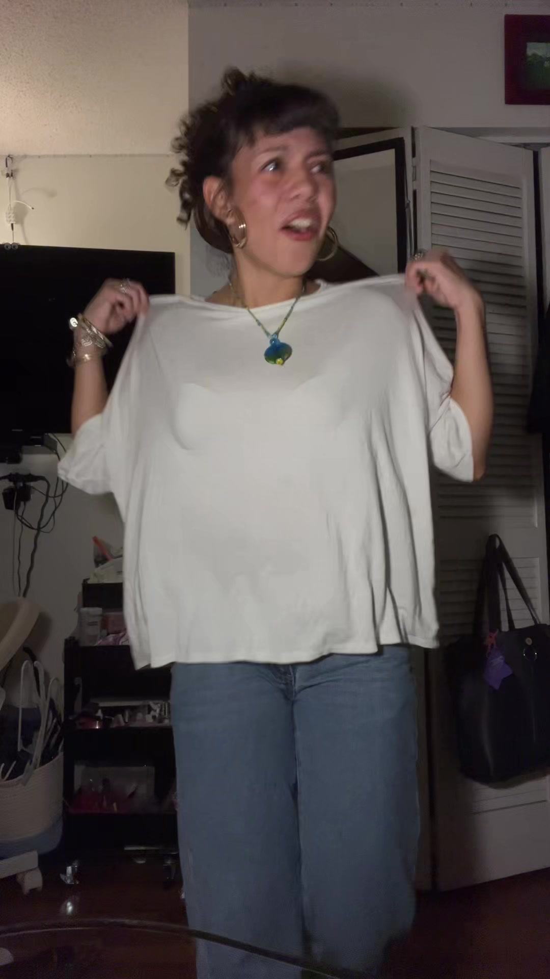 @🦦