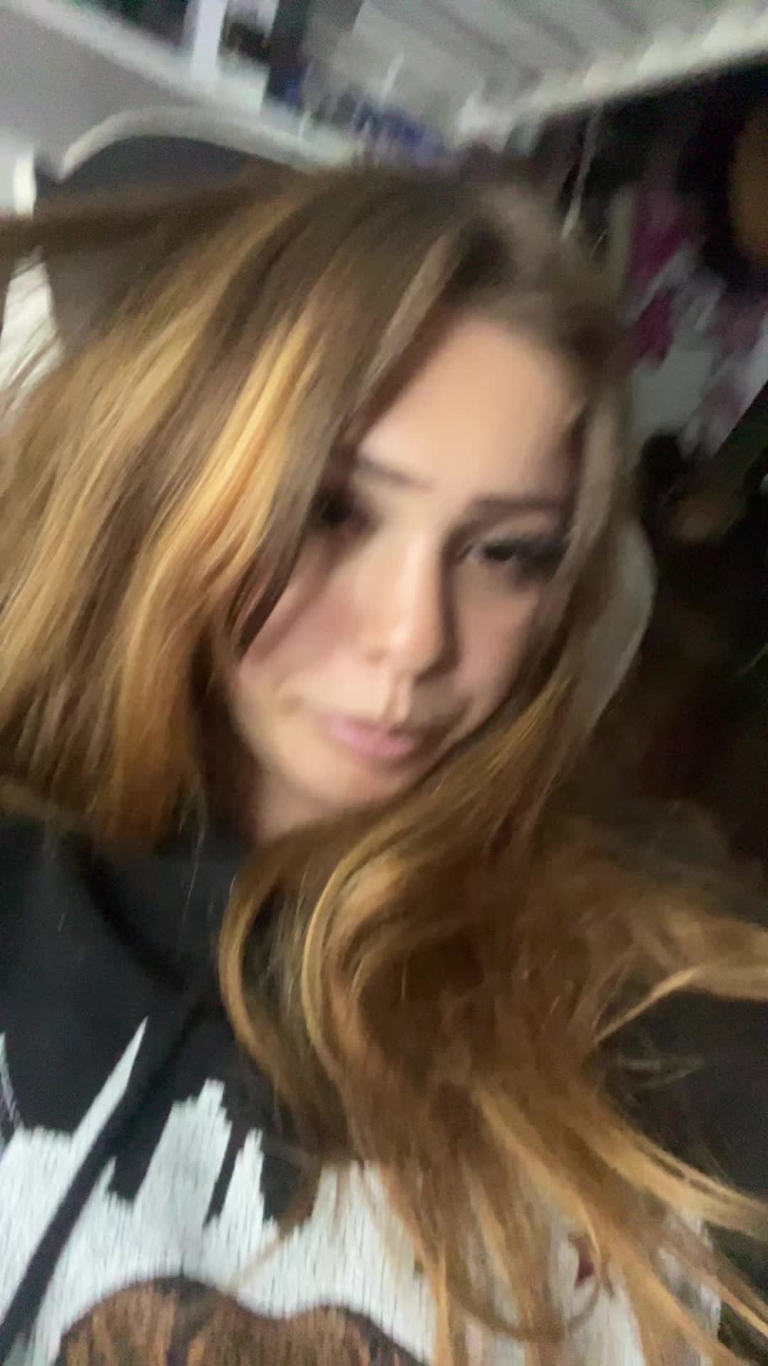 @🧟