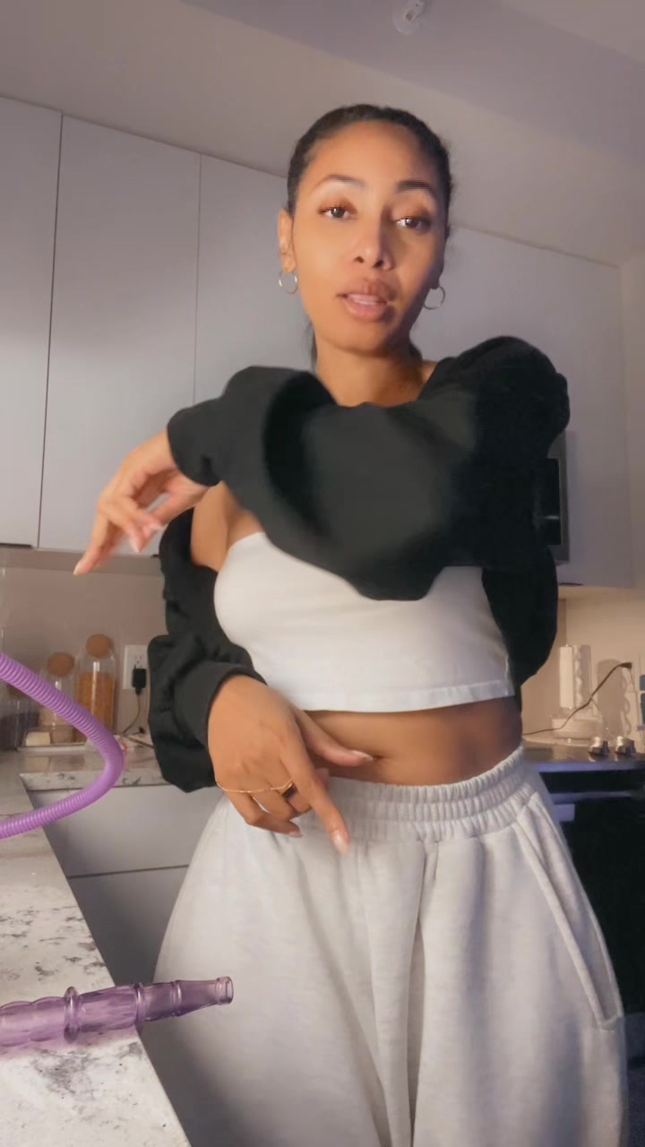 @teetee🦄