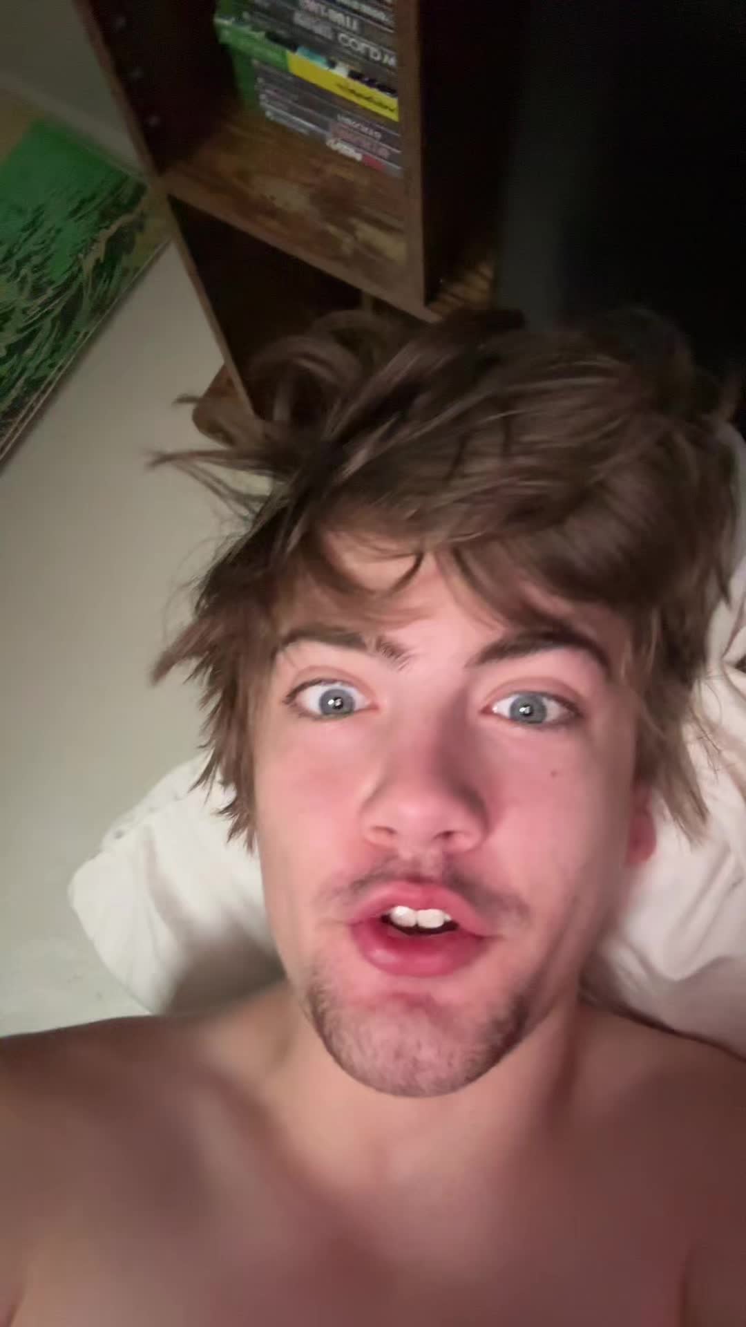 @YourLocalVamp.2