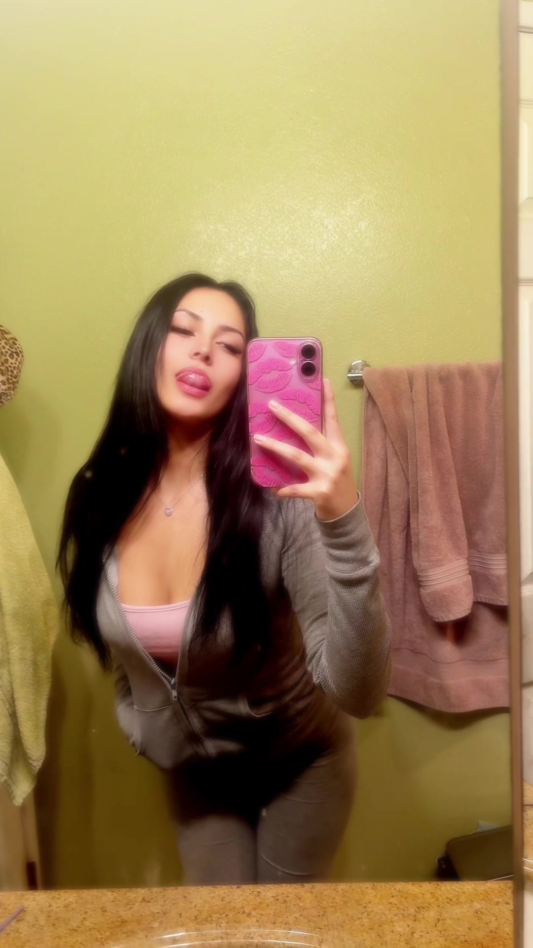 @Yazmine