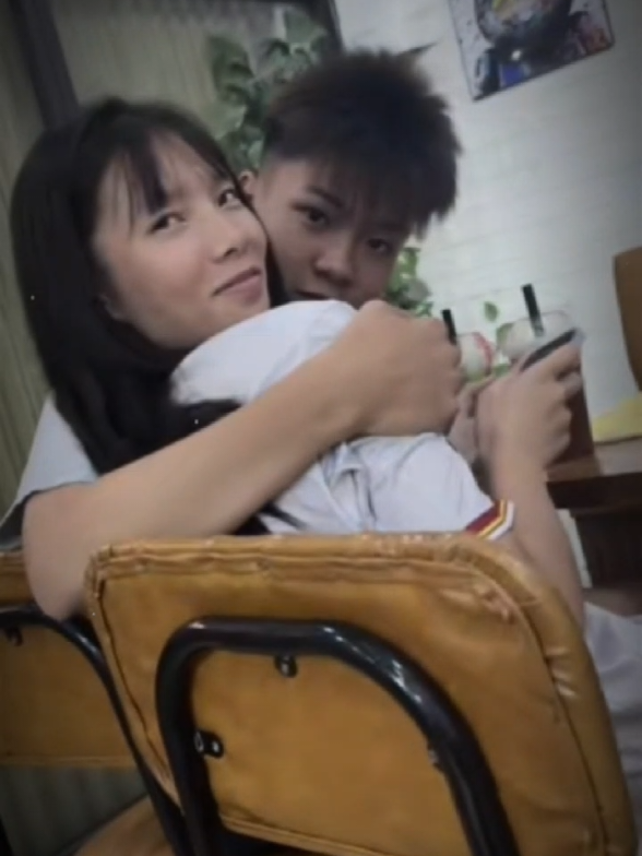 @Phốt idol sống bết