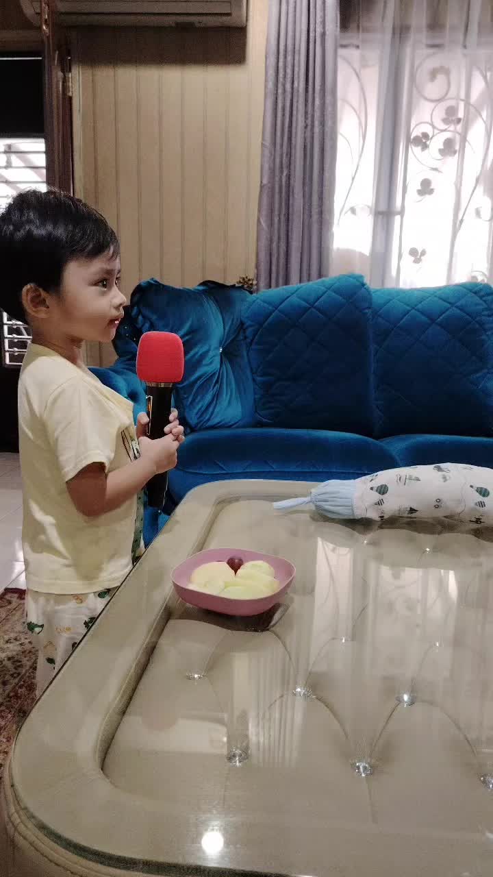 @Ella Amir