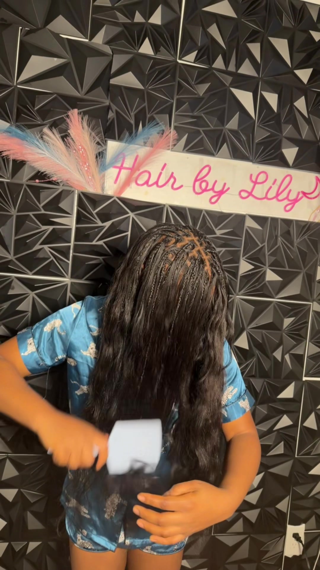 @Hairbylily Edmonton 🇨🇦