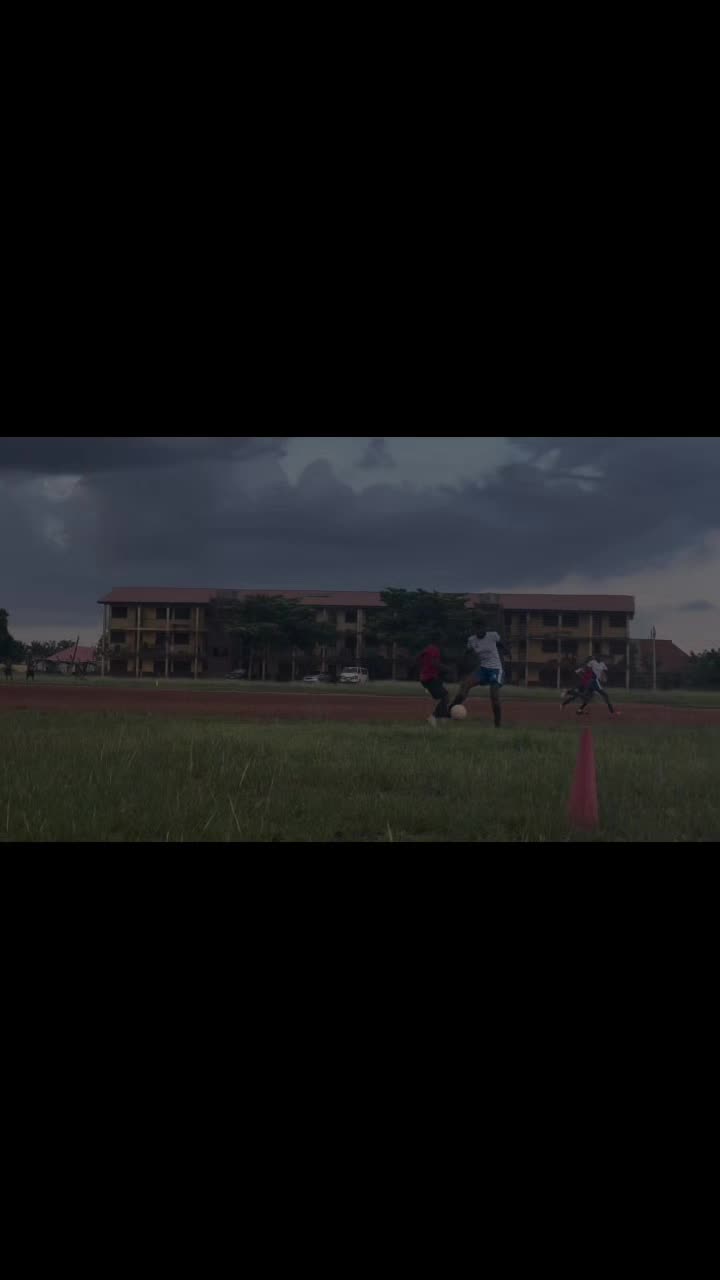 @osatoballer 🌹
