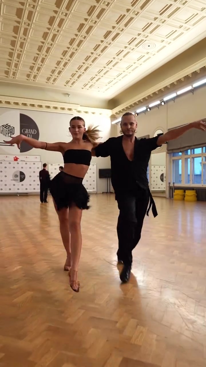 @ZYMdancestyle
