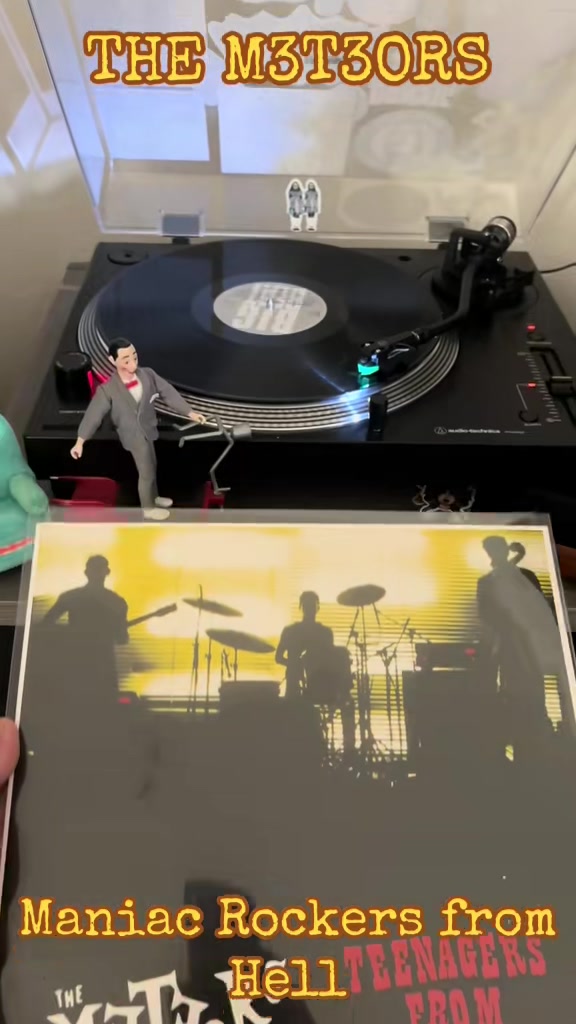 @Vinyl Fetish