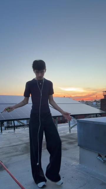 @hektor🕺