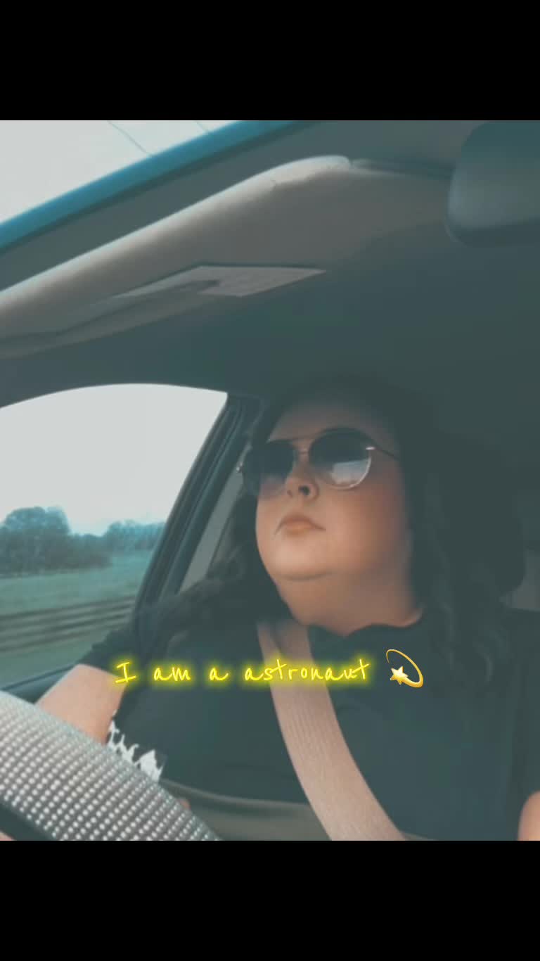 @kourtknee_bee