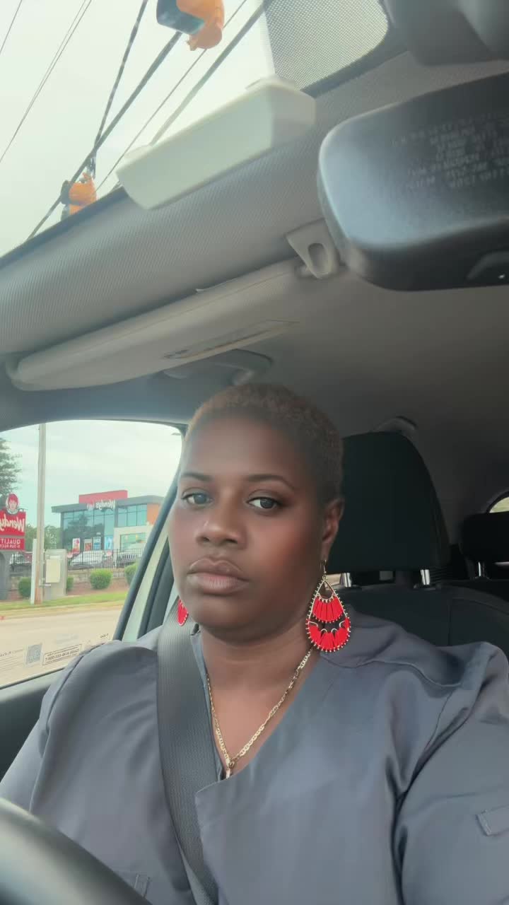 @LadyVina