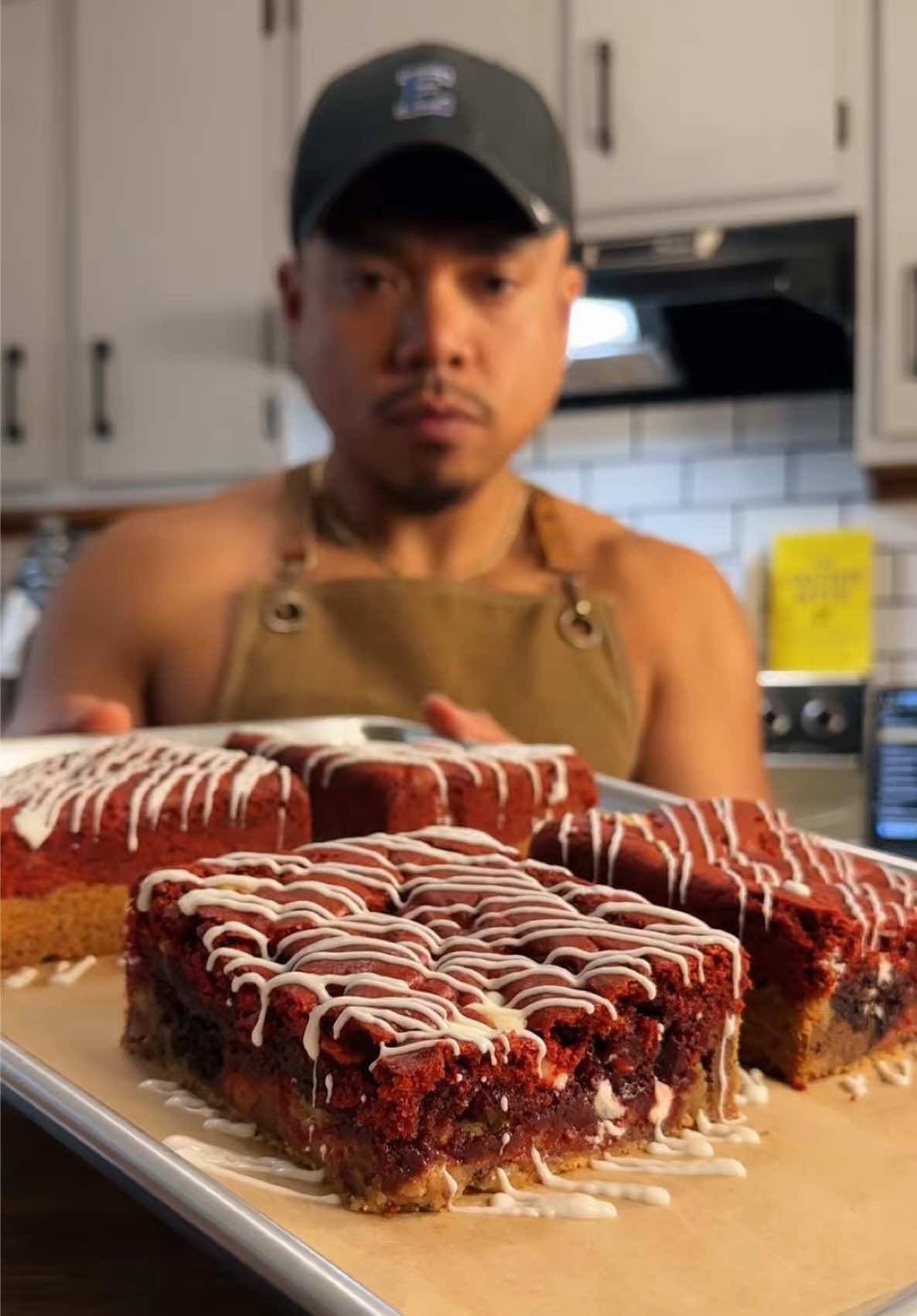 @theshirtlesshomebaker