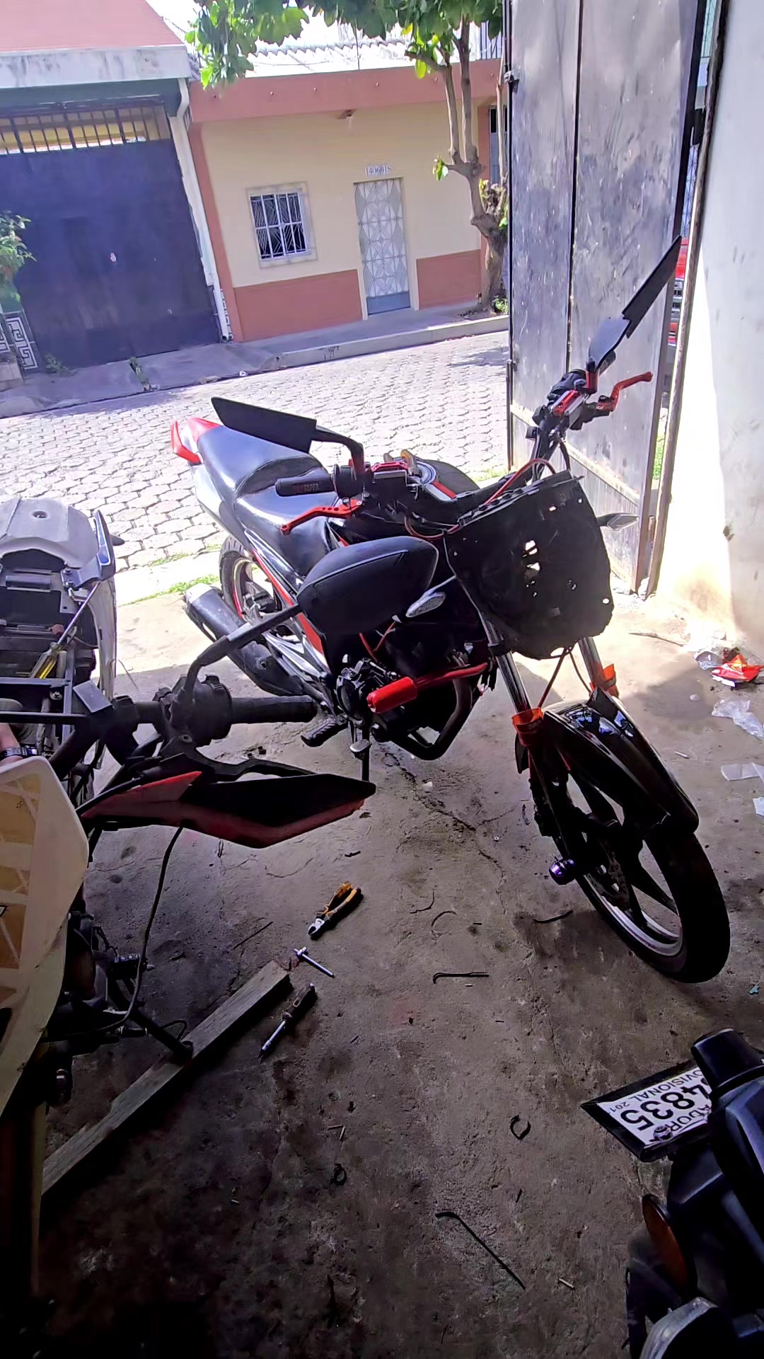 @CRIS MUNDI MOTO