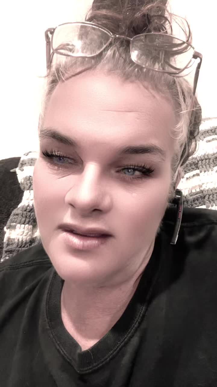 @truckerwifetruckermomma2❌️