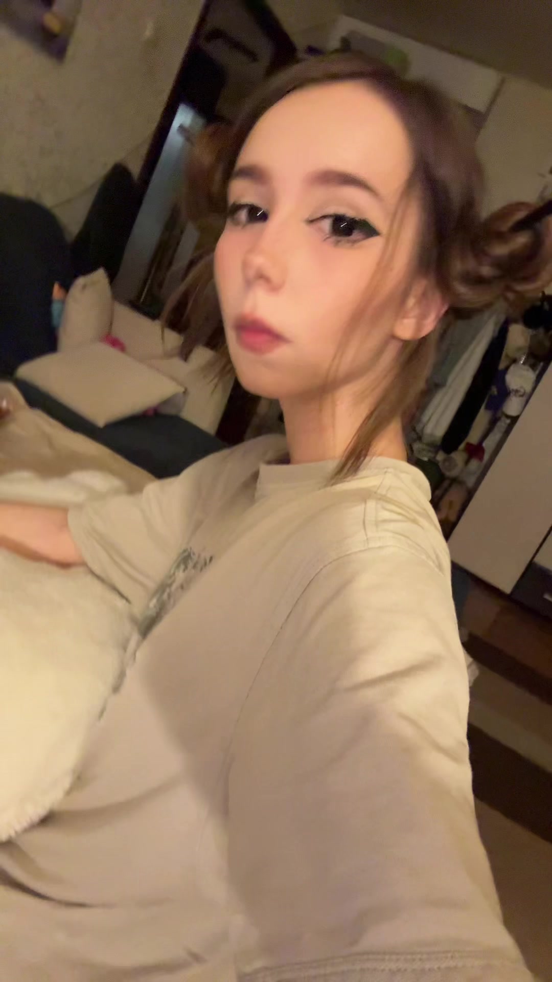 @Котя :3 😁