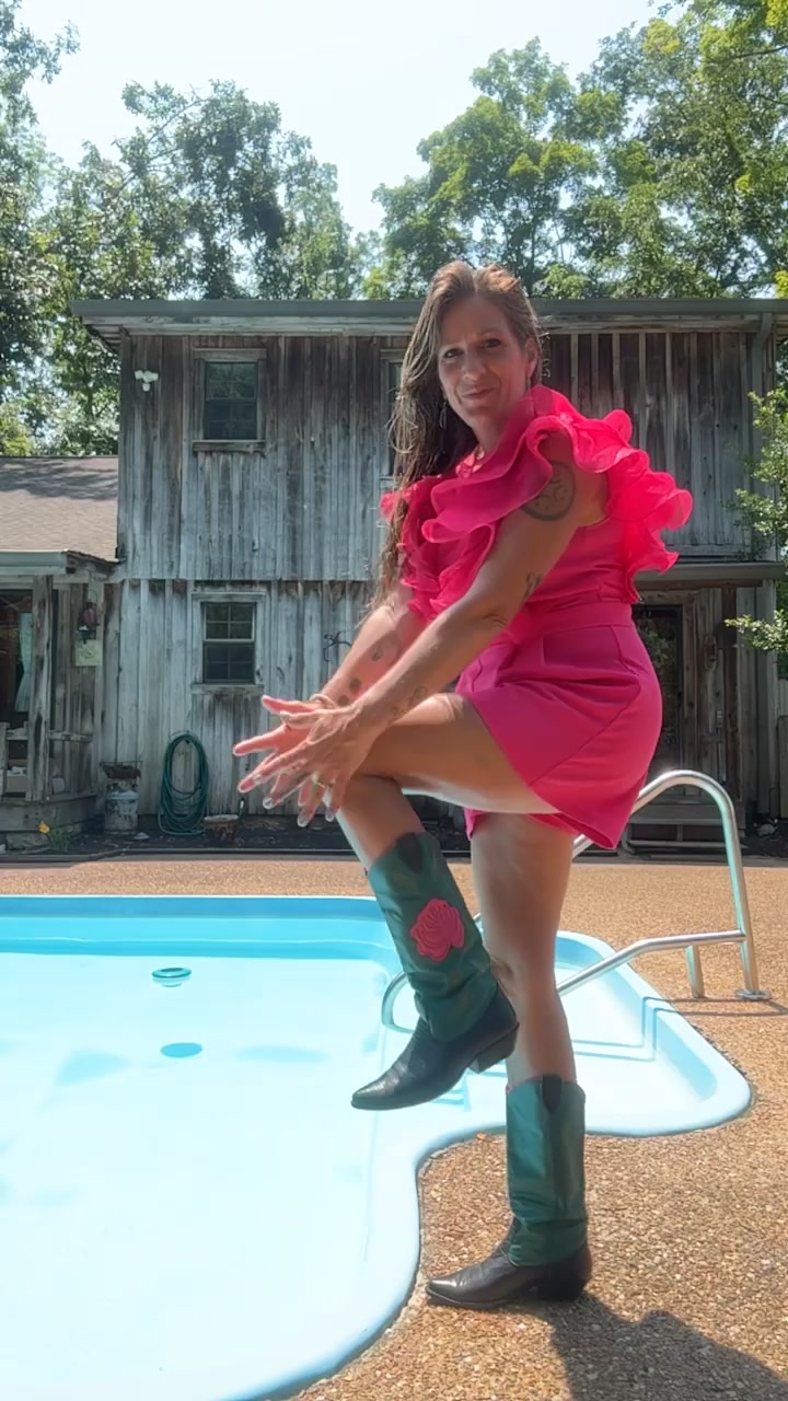 @BobbiDeede