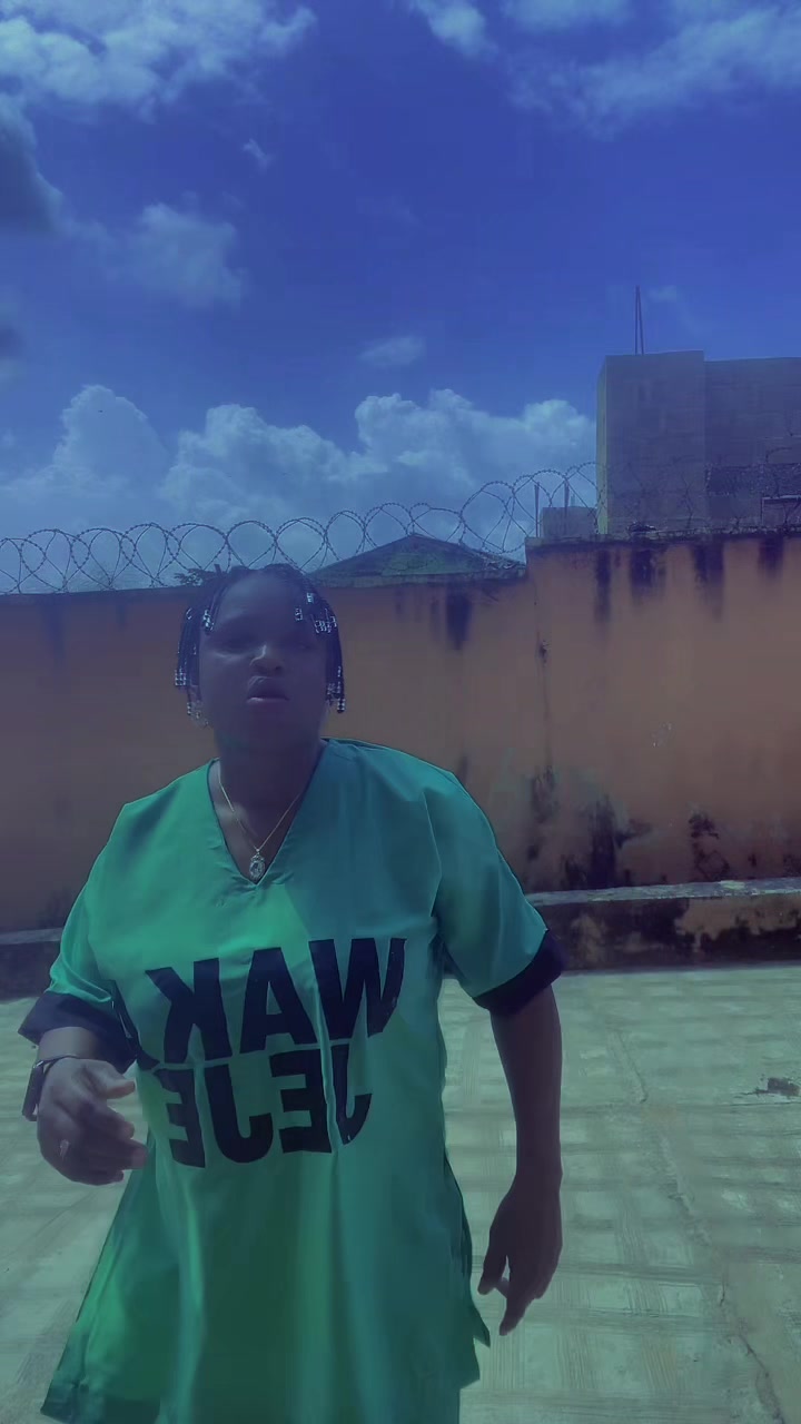 @Èkúnolá❤️💯 ❤️ (waka jéjé)