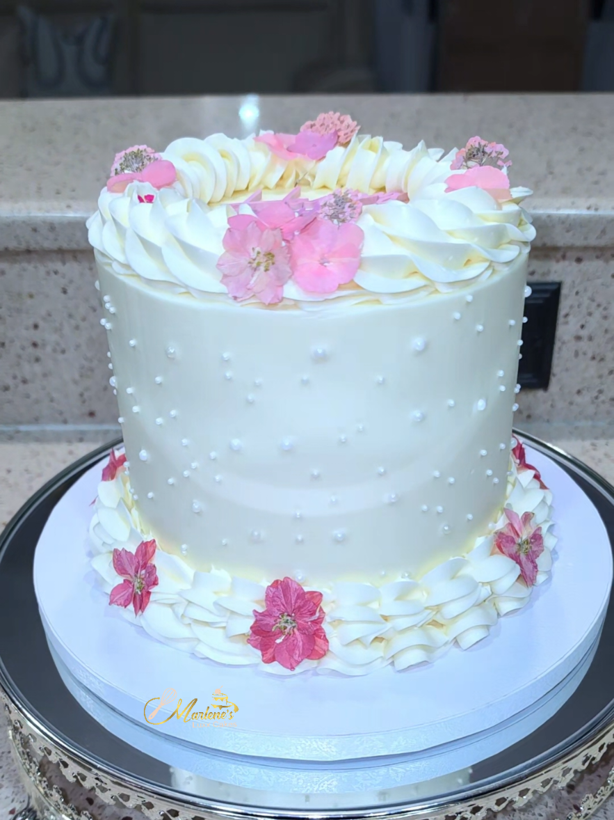 @Marlene'sLuxx_Cakes&HomeDecor