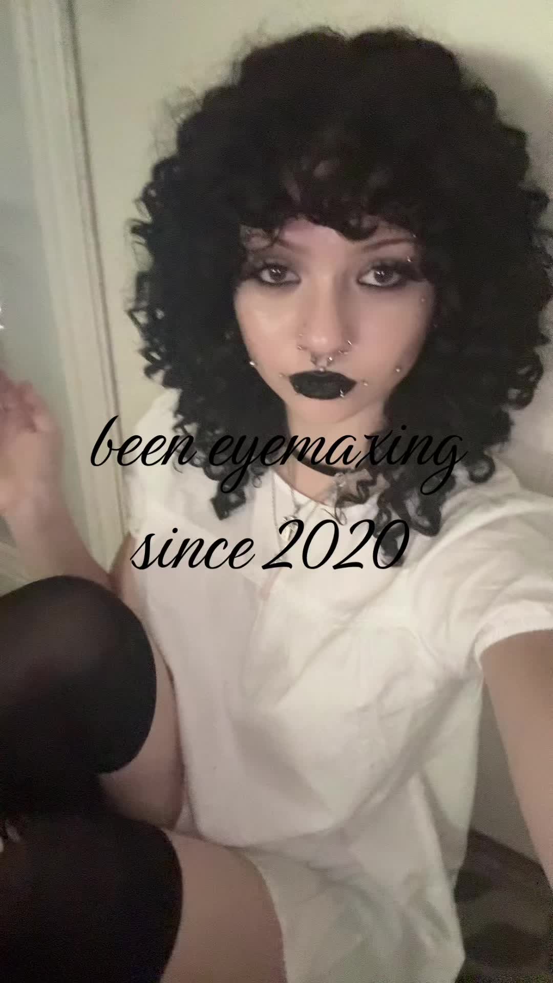 @miss.porcelain_