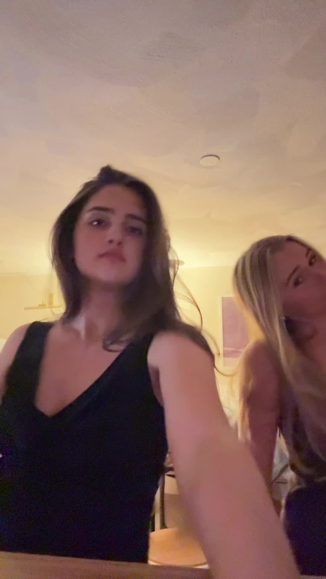 @elle