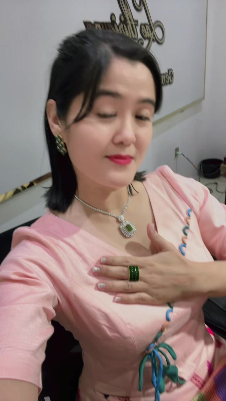 @Lae Thiri Aung Jewelry