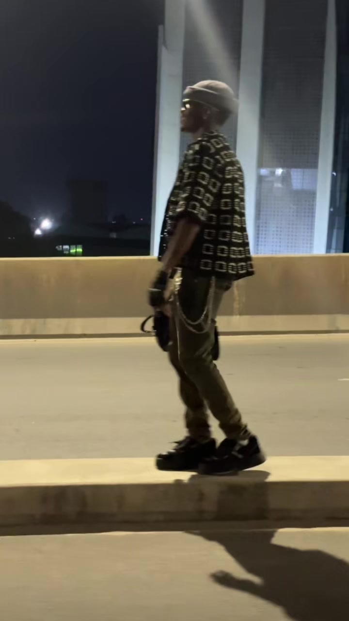 @MONDO🧑🦲